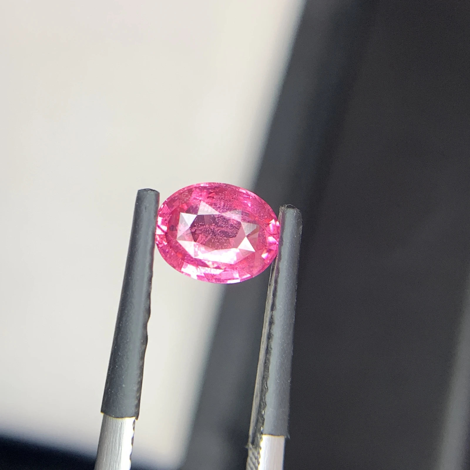Natural Mahenge Spinel Vivid Pink 1.25 Carat Faceted Oval Shape Loose Gemstone — view 1